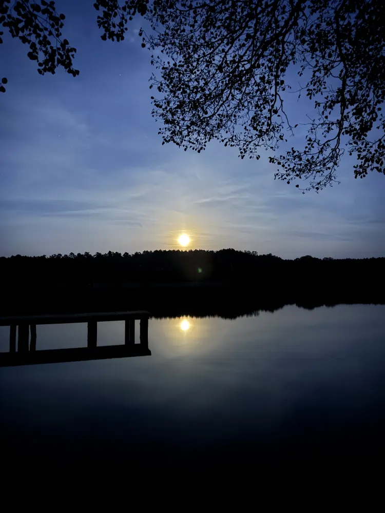 Der große Zechliner See bei Vollmond
